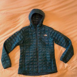 The North Face Thermoball Eco Hoodie, Small, Clear Lake Blue